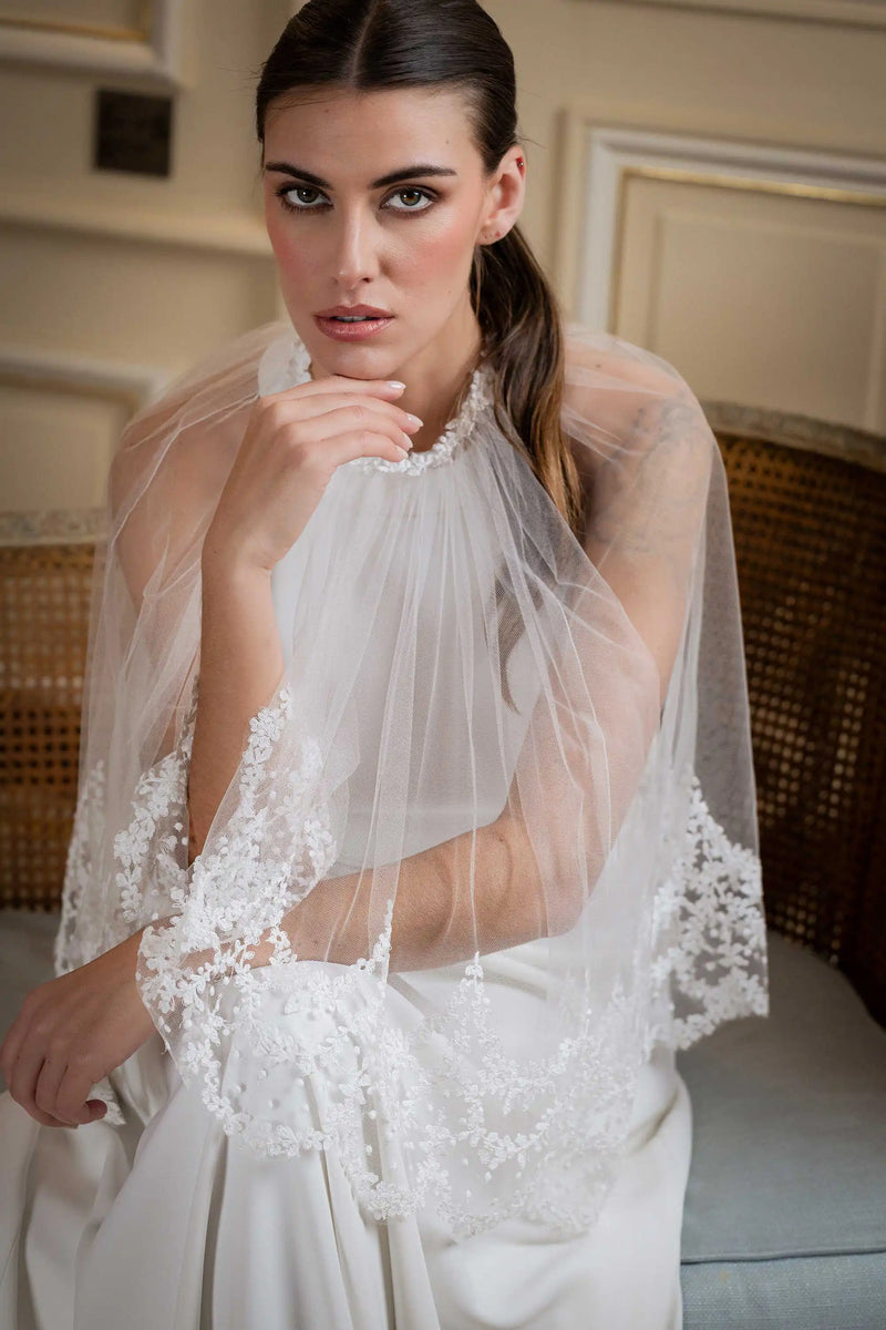 Cape de mariée Cristal en tulle brodé , atelier Marie Laporte Paris